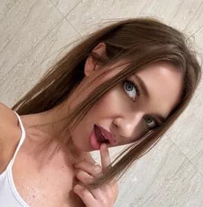 Lexie 🍆 9 inches 🏳️⚧️